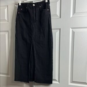 Stradivarius Women's Black Jean Skirt Long Maxi Middle Slit 8